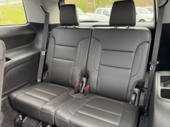 Used 2023  GMC Acadia AWD 4dr SLT at Clutts Auto Sales near Hazard&comma; KY