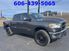 Used 2019  Ram 1500 4WD Crew Cab Big Horn&sol;Lone Star Level 2 at Clutts Auto Sales near Hazard&comma; KY