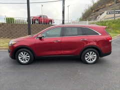 Used 2017  Kia Sorento 4d SUV FWD LX at Clutts Auto Sales near Hazard&comma; KY