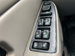 Used 2004  GMC Yukon 4d SUV 4WD SLE at Clutts Auto Sales near Hazard&comma; KY