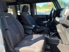 Used 2016  Jeep Wrangler Unlimited 4d Convertible Sahara at Clutts Auto Sales near Hazard&comma; KY