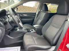 Used 2018  Nissan Rogue 4d SUV AWD SV at Clutts Auto Sales near Hazard, KY