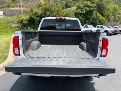 Used 2017  Chevrolet Silverado 1500 4WD Crew Cab High Country at Clutts Auto Sales near Hazard&comma; KY