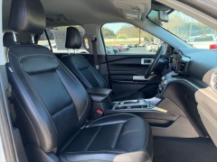 Used 2022  Ford Explorer XLT 4WD at Clutts Auto Sales near Hazard&comma; KY