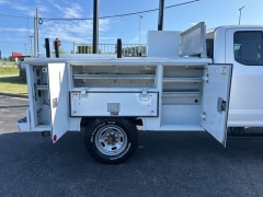 Used 2017 Ford Super Duty F-350 4WD Supercab XL SRW at Clutts Auto Sales near Hazard, KY