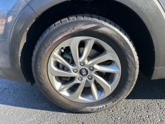 Used 2017  Hyundai Tucson 4d SUV AWD SE Popular at Clutts Auto Sales near Hazard, KY