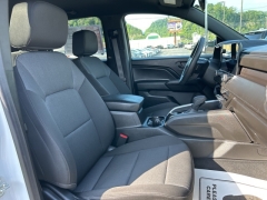 Used 2024 Chevrolet Colorado 4WD Crew Cab WT at Clutts Auto Sales near Hazard, KY