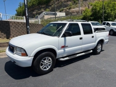 Used 2003  GMC Sonoma Pickup 4WD Crew Cab ZR5 at Clutts Auto Sales near Hazard&comma; KY