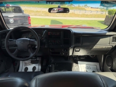 Used 2005  Chevrolet Silverado 3500 4WD Crew Cab Work Truck SRW at Clutts Auto Sales near Hazard&comma; KY