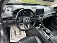 Used 2021  Nissan Altima 2&period;5 SL Sedan at Clutts Auto Sales near Hazard&comma; KY