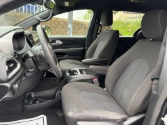 Used 2023  Chrysler Pacifica Touring FWD at Clutts Auto Sales near Hazard&comma; KY
