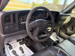 Used 2005  Chevrolet Silverado 3500 4WD Crew Cab Work Truck SRW at Clutts Auto Sales near Hazard&comma; KY