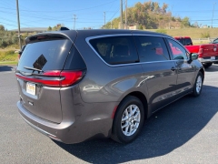 Used 2023  Chrysler Pacifica Touring L FWD at Clutts Auto Sales near Hazard&comma; KY