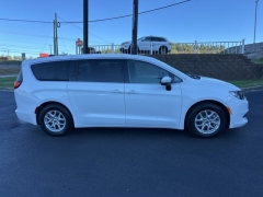 Used 2022  Chrysler Voyager LX FWD at Clutts Auto Sales near Hazard&comma; KY