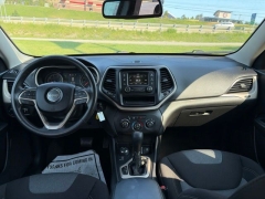 Used 2015  Jeep Cherokee 4d SUV 4WD Sport at Clutts Auto Sales near Hazard&comma; KY