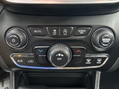 Used 2019 Jeep Cherokee 4d SUV 4WD Latitude Plus 2.4L at Clutts Auto Sales near Hazard, KY