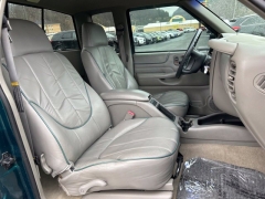 Used 1998  GMC Sonoma Pickup 2WD Ext Cab SLS at Clutts Auto Sales near Hazard&comma; KY