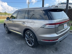 Used 2020 Lincoln Aviator 4d SUV AWD Reserve at Clutts Auto Sales near Hazard, KY