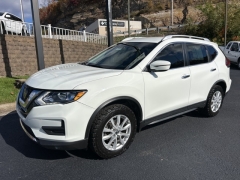 Used 2020  Nissan Rogue 4d SUV AWD SV at Clutts Auto Sales near Hazard, KY