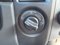 Used 2006  Nissan Titan 4WD King Cab SE FFV at Clutts Auto Sales near Hazard&comma; KY
