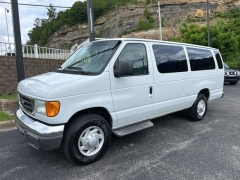 Used 2006 Ford Econoline Wagon E350 Ext Wagon Super XL at Clutts Auto Sales near Hazard, KY