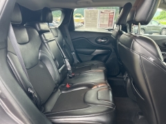 Used 2019 Jeep Cherokee 4d SUV 4WD Latitude Plus 2.4L at Clutts Auto Sales near Hazard, KY