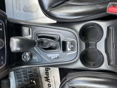 Used 2020 Jeep Cherokee 4d SUV 4WD Latitude North 3.2L at Clutts Auto Sales near Hazard, KY