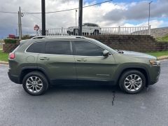 Used 2019  Jeep Cherokee 4d SUV FWD Latitude Plus 2.4L at Clutts Auto Sales near Hazard, KY