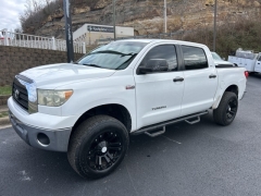 Used 2007  Toyota Tundra 4WD CrewMax Cab SR5 5&period;7L at Clutts Auto Sales near Hazard&comma; KY