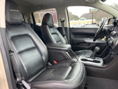 Used 2021  Chevrolet Colorado 4WD Crew Cab 128" ZR2 at Clutts Auto Sales near Hazard, KY