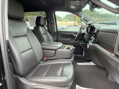 Used 2025  GMC Sierra 1500 4WD Crew Cab 147" SLT at Clutts Auto Sales near Hazard&comma; KY