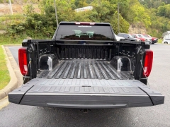 Used 2025  GMC Sierra 1500 4WD Crew Cab 147" SLT at Clutts Auto Sales near Hazard&comma; KY