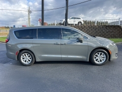 Used 2020  Chrysler Pacifica 4d Wagon Touring at Clutts Auto Sales near Hazard, KY