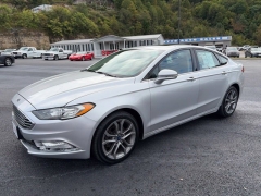 Used 2017  Ford Fusion 4d Sedan SE AWD at Clutts Auto Sales near Hazard&comma; KY