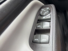 Used 2020  Chevrolet Equinox 4d SUV AWD LT w&sol;1LT at Clutts Auto Sales near Hazard&comma; KY