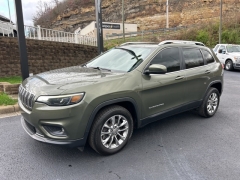 Used 2019  Jeep Cherokee 4d SUV FWD Latitude Plus 2.4L at Clutts Auto Sales near Hazard, KY