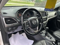 Used 2020 Jeep Cherokee 4d SUV 4WD Latitude Plus Altitude 3.2L at Clutts Auto Sales near Hazard, KY