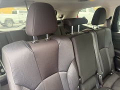 Used 2023  Subaru Ascent Premium 8-Passenger at Clutts Auto Sales near Hazard&comma; KY