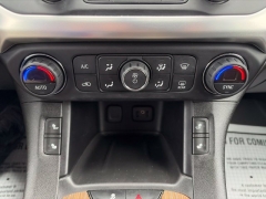 Used 2018  GMC Acadia 4d SUV AWD SLE-2 V6 at Clutts Auto Sales near Hazard&comma; KY