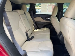 Used 2015  Jeep Cherokee 4d SUV 4WD Latitude at Clutts Auto Sales near Hazard&comma; KY