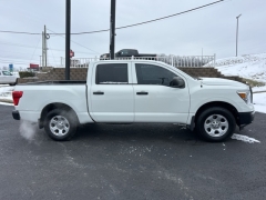 Used 2017  Nissan Titan 4WD Crew Cab S at Clutts Auto Sales near Hazard&comma; KY