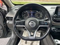 Used 2021  Nissan Altima 2&period;5 SL Sedan at Clutts Auto Sales near Hazard&comma; KY