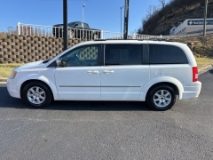 Used 2010  Chrysler Town & Country 4d Wagon Touring at Clutts Auto Sales near Hazard&comma; KY