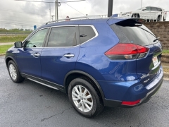Used 2018 Nissan Rogue 4d SUV AWD SV at Clutts Auto Sales near Hazard, KY