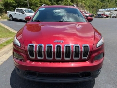Used 2015  Jeep Cherokee 4d SUV 4WD Latitude at Clutts Auto Sales near Hazard&comma; KY