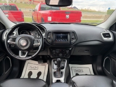 Used 2020  Jeep Compass 4d SUV 4WD Latitude at Clutts Auto Sales near Hazard&comma; KY