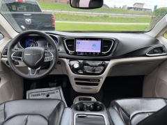 Used 2023  Chrysler Pacifica Touring L FWD at Clutts Auto Sales near Hazard&comma; KY