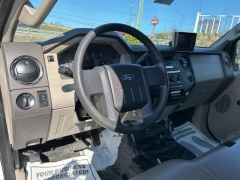 Used 2008  Ford Super Duty F-350 4WD Reg Cab XL SRW at Clutts Auto Sales near Hazard&comma; KY