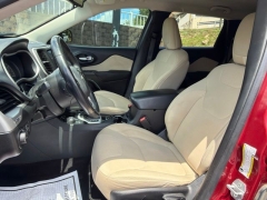 Used 2015  Jeep Cherokee 4d SUV 4WD Latitude at Clutts Auto Sales near Hazard&comma; KY
