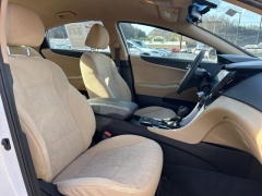 Used 2013  Hyundai Sonata 4d Sedan GLS at Clutts Auto Sales near Hazard&comma; KY